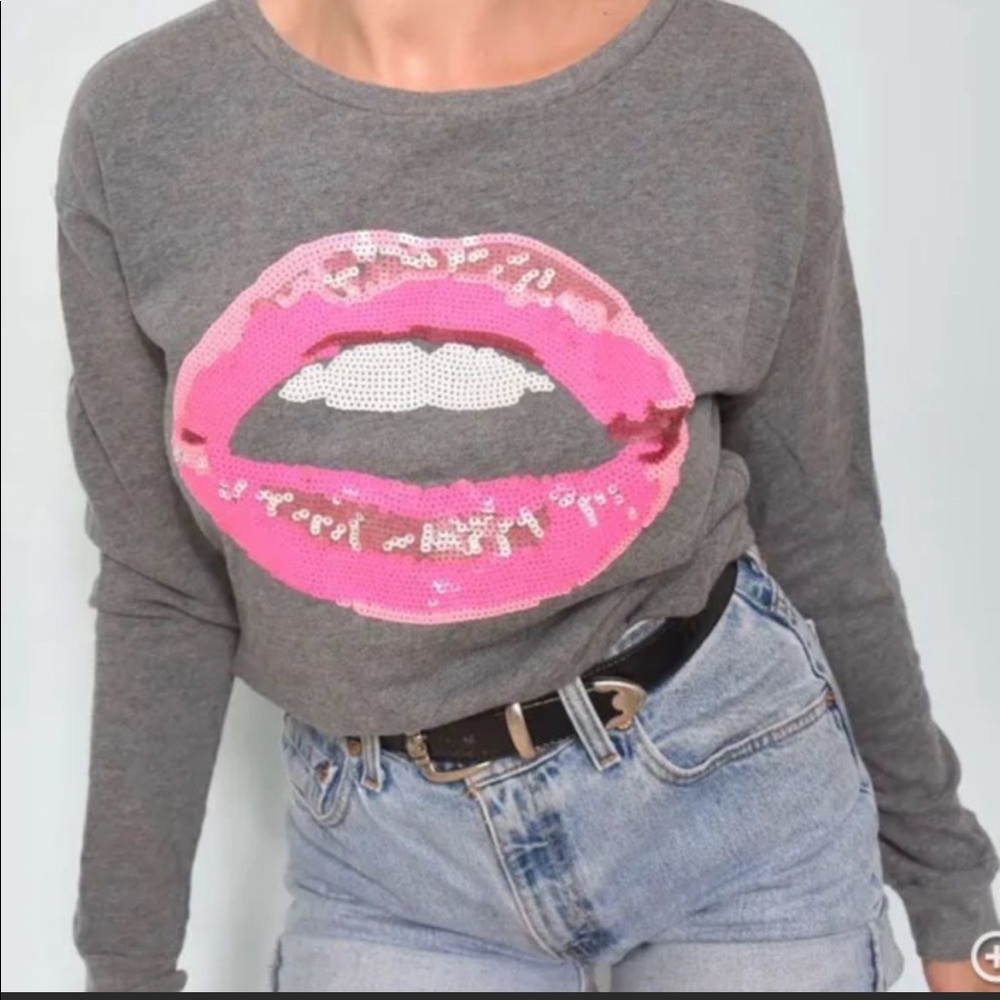 JUICY COUTURE Gray Hot Pink Sequin Lips Sweatshirt